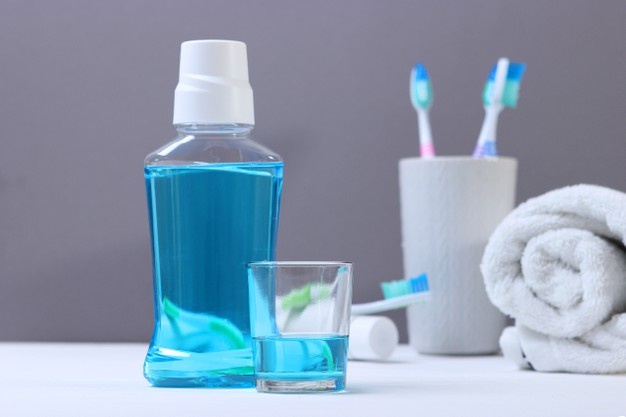 5 New Year Resolutions for Better Oral Health